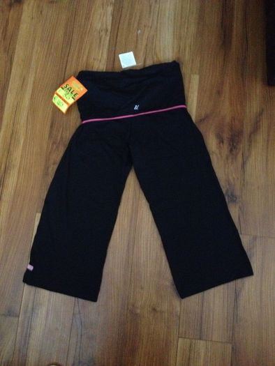 New with Tags..Black Stretch Lycra Maternity or Sports pants (large 12-14)