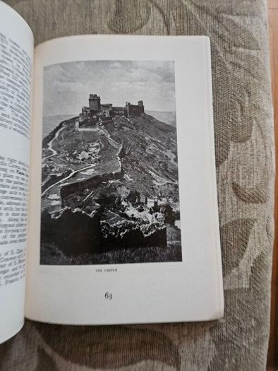 Assisi And Enviorons. 59 Illustrations.  Paperback In Good Condition.  See Photos For Same.