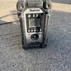 Makita Job Site Radio