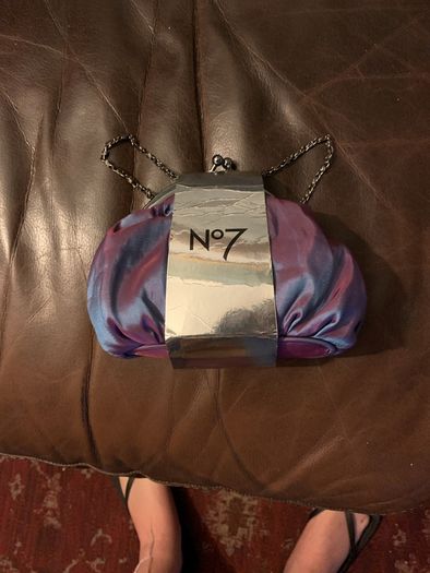 No:  7 make-up & small bag
