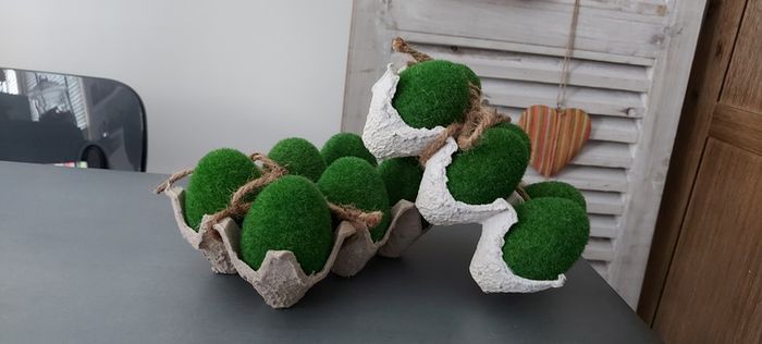 Beautiful Home Decor (eggs)- New!