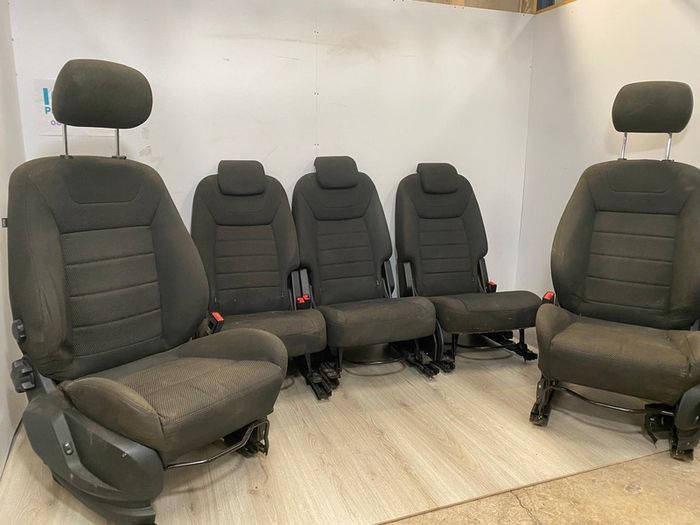 2011 Ford s max Seats Set