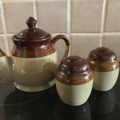 Stone Wear Tea Pot & Salt & Pepper Set