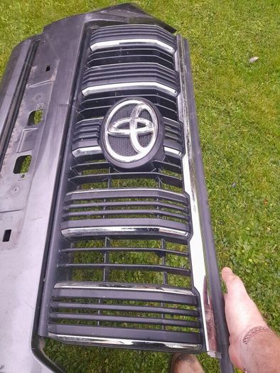 2 Toyota Landcruiser Front Bumpers