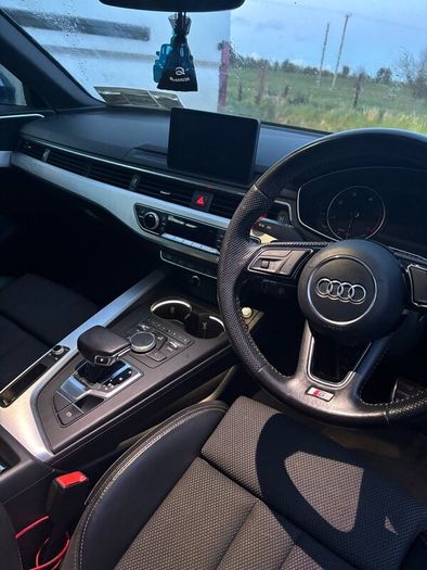 Audi A4 S-Line | Automatic
