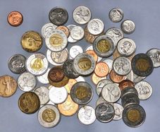 Canadian Coin Mixed Approx 70 Coins Canada Dollars Toonie