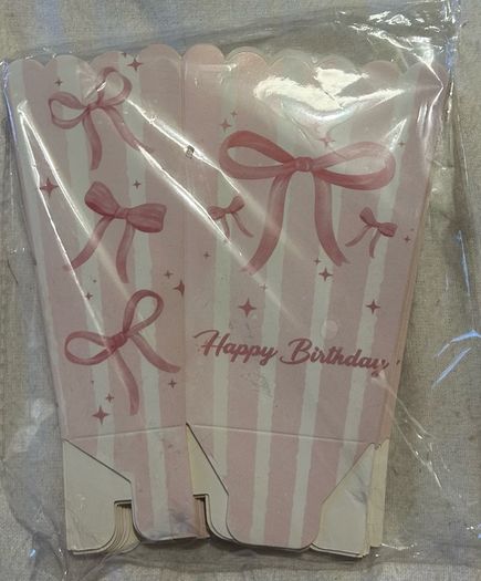 Popcorn & Favour boxes