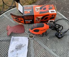Black & Decker sander