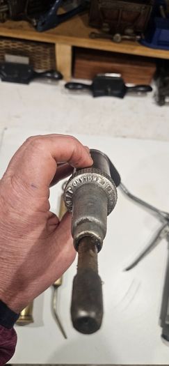 grease guns pumps