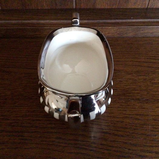 Stunning Vintage Silver and cream Georgian England Milk jug and sugar bowl set