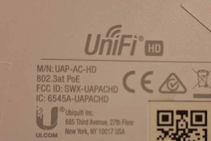 Unifi ACHD wifi5 with PoE injector