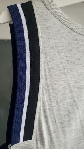 Pull & Bear HYPE sleeveless t-shirt Sz M (Fit 10-12UK)