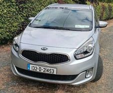 Car KIA Carens
