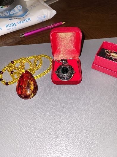 Collection of necklaces 10e each