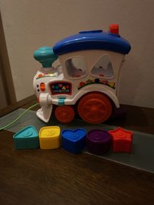 Locomotive Shape Sorter Keenway Science