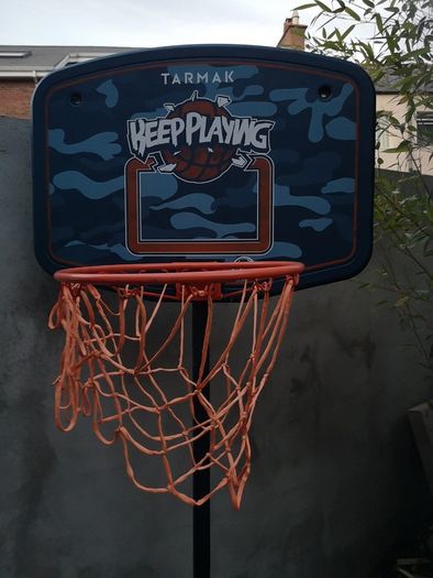 Basket ball hoop
