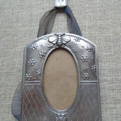 Pewter picture frame, Frames.Bee and flowers frame,Home decor