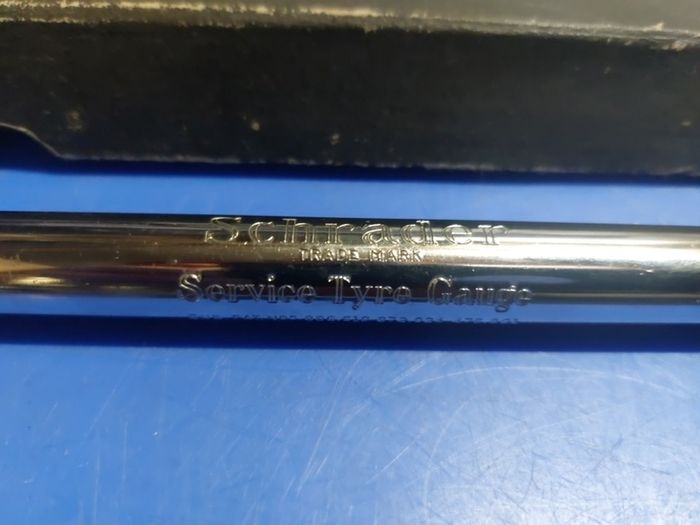 Schrader service tyre guage