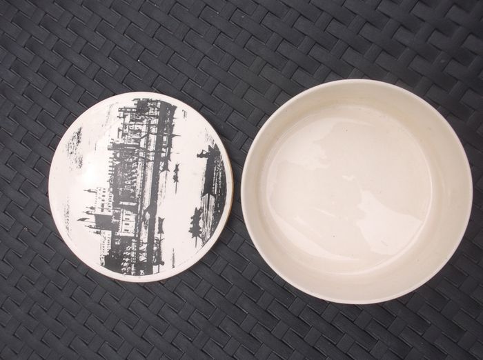 Lovely Vintage Presume Powder Box, Porcelain