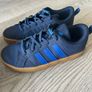 Size 3 shoes (4pairs) Image 3