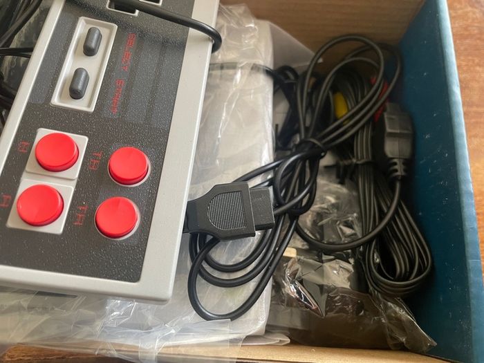 Plug & Play Retro Game System