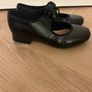 Girls tap shoes Image 3