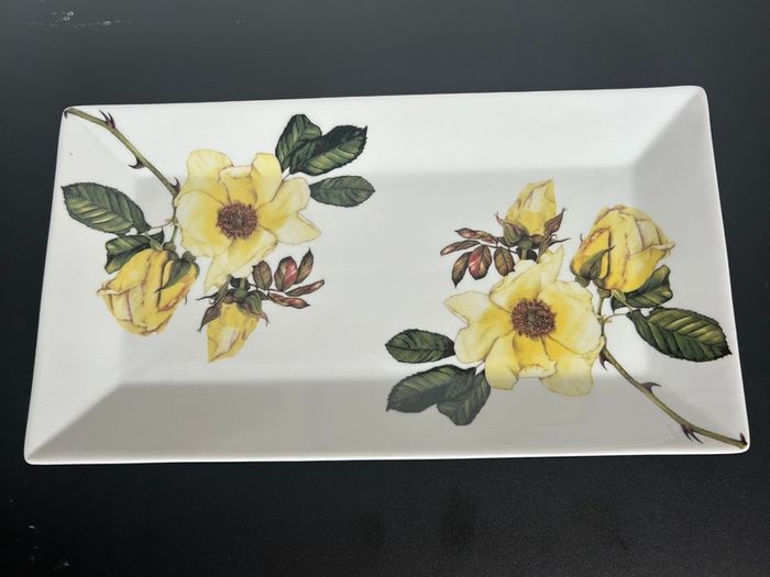 Tipperary Crystal  Botanical Studio - Mermaid Rose Plate