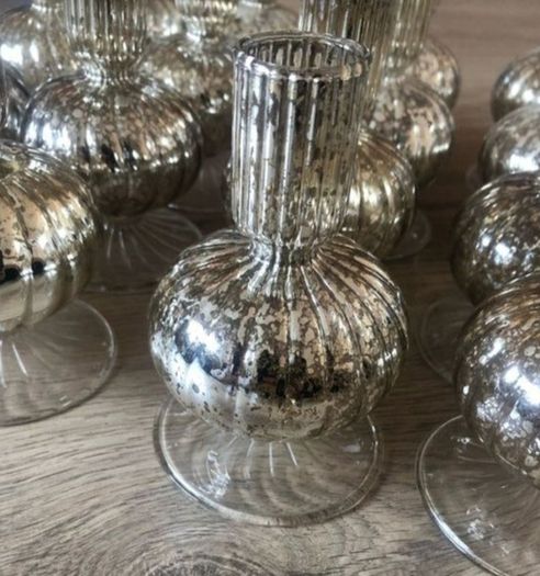 small vases for flowers or table decoration.