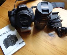 Canon E O S 600D with 2 Canon Lenses