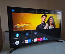 Samsung 32" Full HD HDR Smart TV