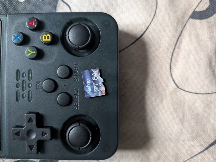 R36S 64GB Console - genuine sd card and rockchip - price firm
