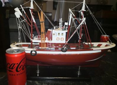 New model Trawler in box