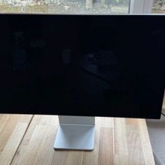 Apple Studio Display 27" 5K with Standard Glass Tilt Adjustable Stand