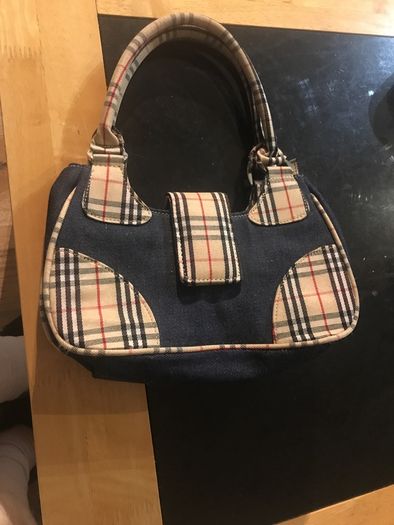 handbag burberry style