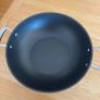 Le Creuset Wok Image 3