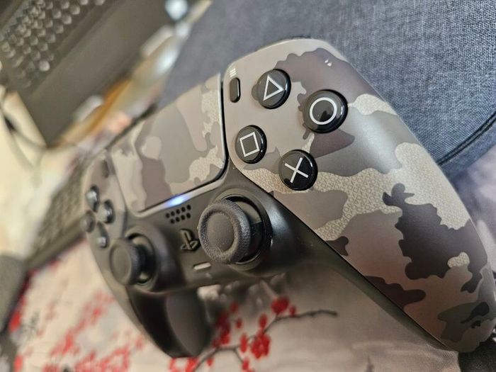 Sony PlayStation 5 DualSense Controller Grey Camo, Lightly Used