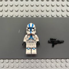 lego Star Wars sw1094 Clone Trooper, 501st Legion (Phase 2) minifigure- White Arms, Nougat Head