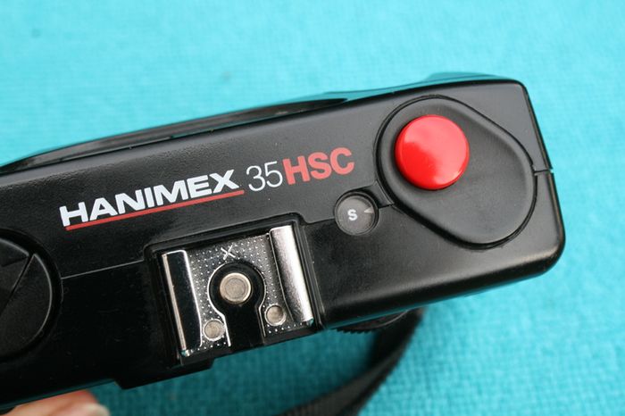 1980`s Hanimex 35 Hsc 35mm Viewfinder Film Camera In Very Good Condition