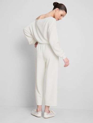 New relaxed fit Wide leg joggers with an elasticated waistband and side pockets: medium  Size 12 or 14