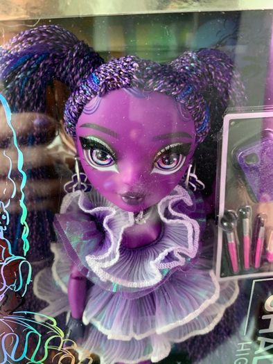 Shadow High Doll Monique