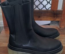 Chelsea type boots