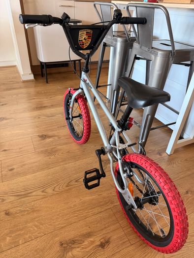 Kids bike