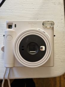 Fujifilm Instax SQ1 instant camera