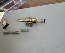 Cannon shoots rockets