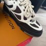 LV sneakers Image 8