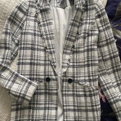 Blazer size 6-8 like new