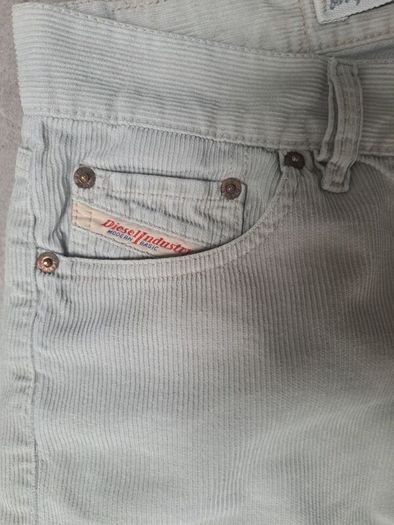 Diesel Cords size thirty