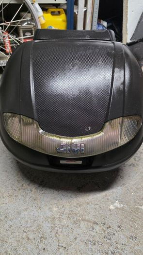 vfr800 givi box and rails to mount