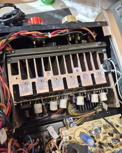 Mega Rare Legendary Beast LUXMAN M05 DUAL MONO CLASS-A 400W @8 OHMS Bridged over 40KG Champagne edition Recapped and Professionally serviced and Cleaned with new components Bargain