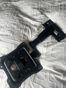 Tv bracket swivel